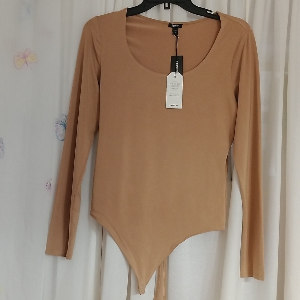 EXPRESS SMOOTH DEFINE SILHOUETTE